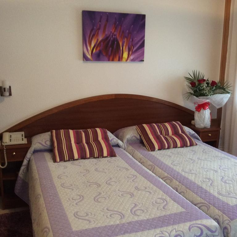 Hosteria Los Sauces Маон Экстерьер фото