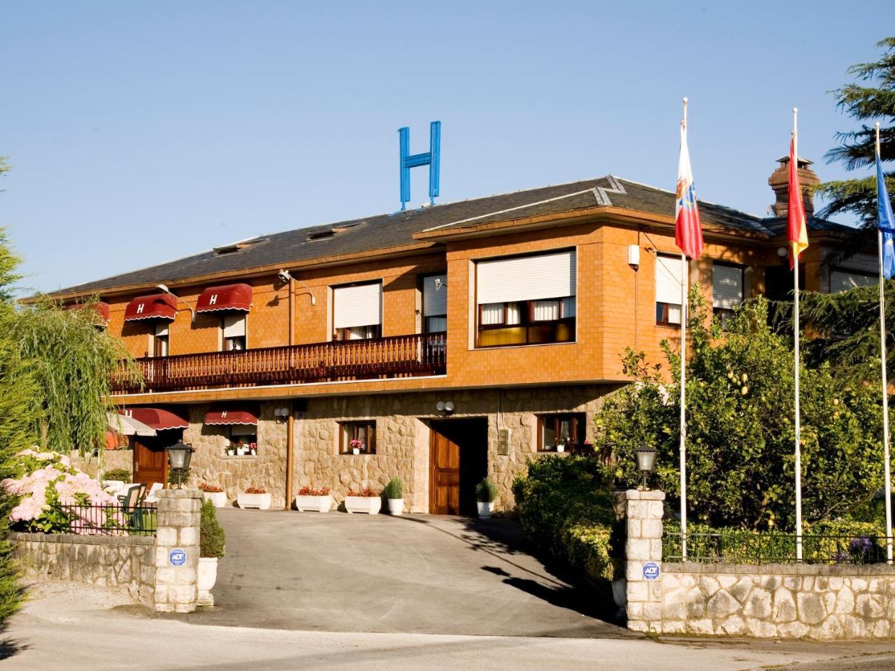 Hosteria Los Sauces Маон Экстерьер фото